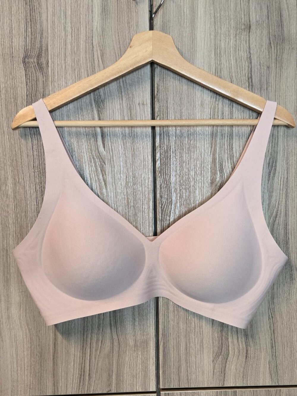 Shecurve Seamless Deep V Push-Up Wireless Bra Womens Nude Pink Soft Cup XL